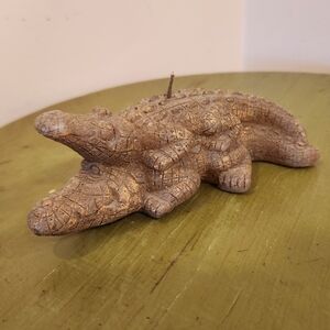 Vintage Mating Crocodile Candle